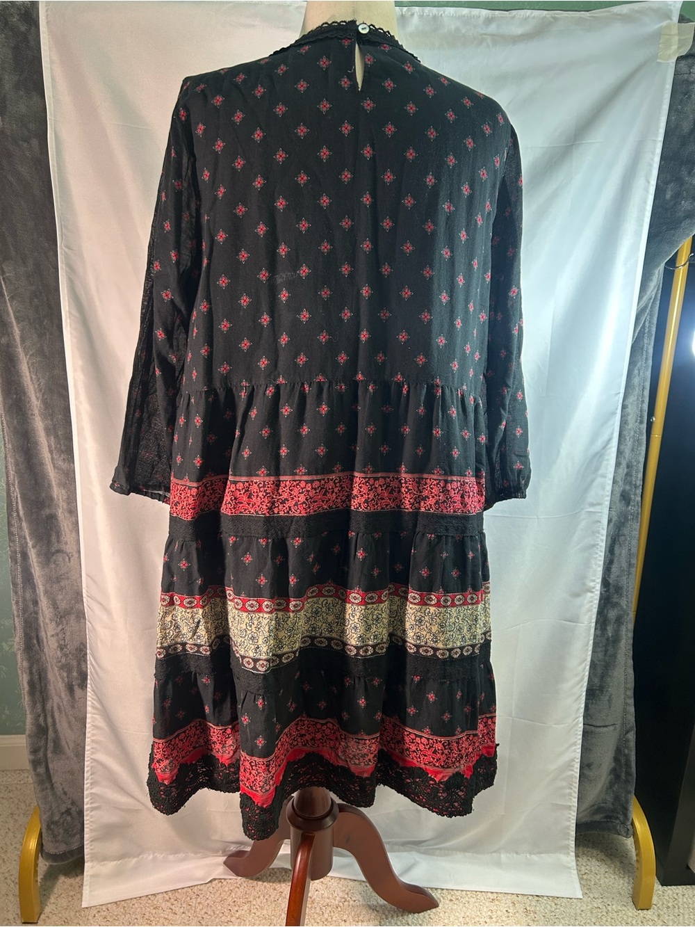 J. Jill Black Tiered Dress with Red and Tan Border Print - Picture 6 of 7